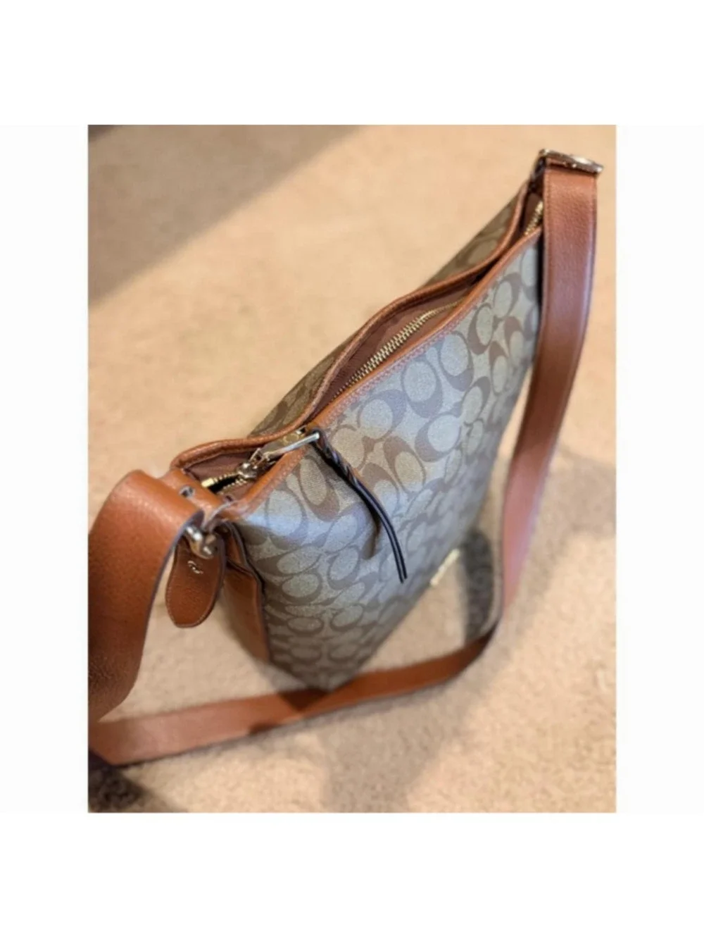 Coach 10 pocket measurements
